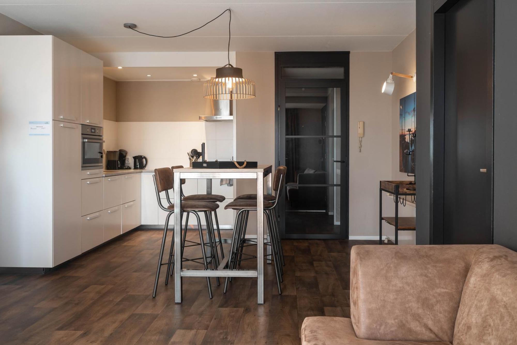 Zuiderzeestate 35, Prachtig Appartement Aan Het Ijsselmeer Маккум Екстер'єр фото