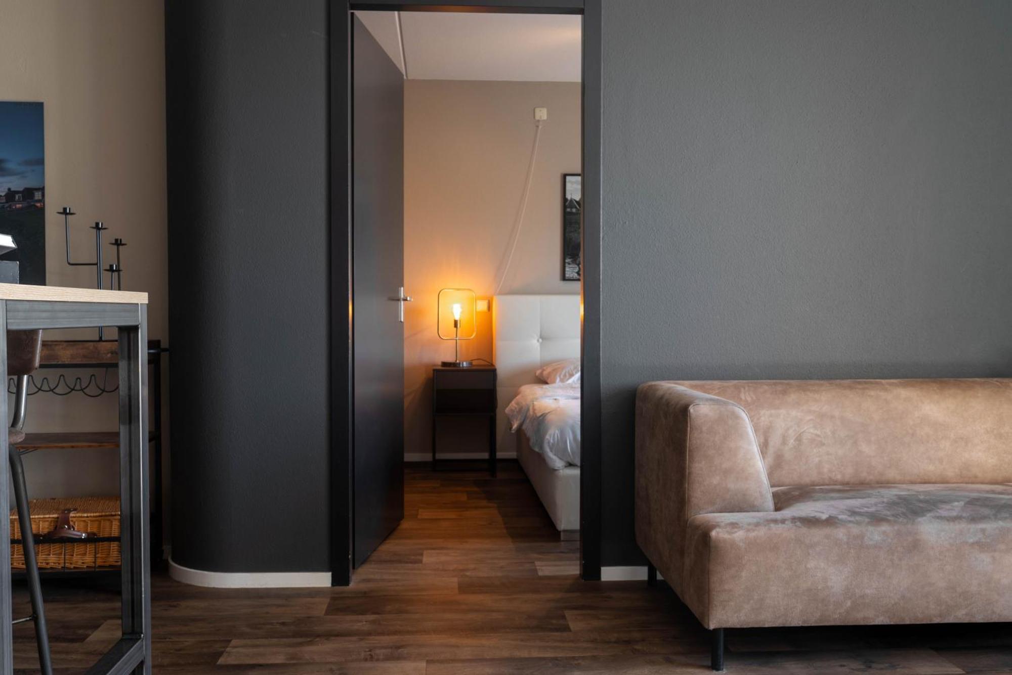 Zuiderzeestate 35, Prachtig Appartement Aan Het Ijsselmeer Маккум Екстер'єр фото